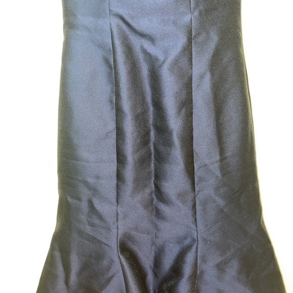 Womens New RARE XSCAPE Vintage Off-Shoulder
Mermaid Navy Evening Formal … - Picture 4 of 13